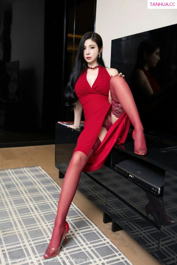 小蛮妖  [XiuRen]高清写真图 2023.01.16 No.6140 小蛮妖Yummy 丝袜美腿第4张图片